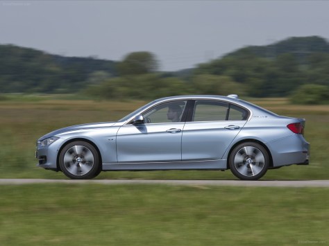 BMW Activehybrid 3 2013 Review01